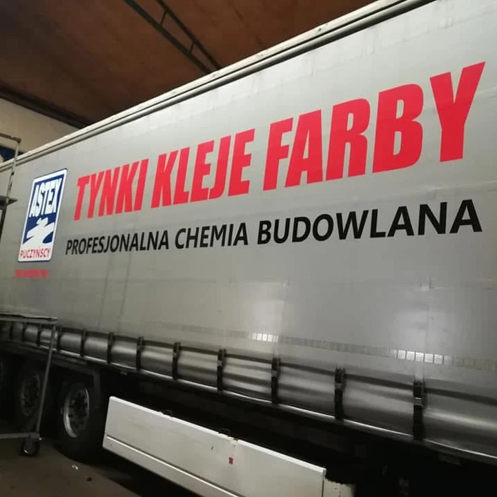 Grafika na Naczepach (Folia Polimerowa)