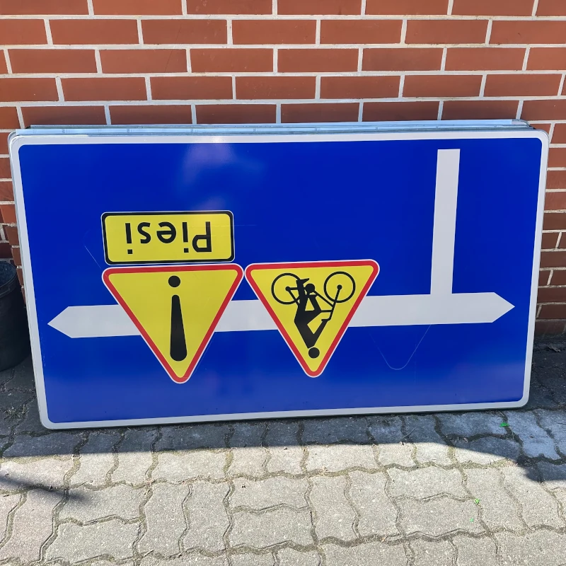 Oznakowanie z Folii Odblaskowej (I / II gen.)